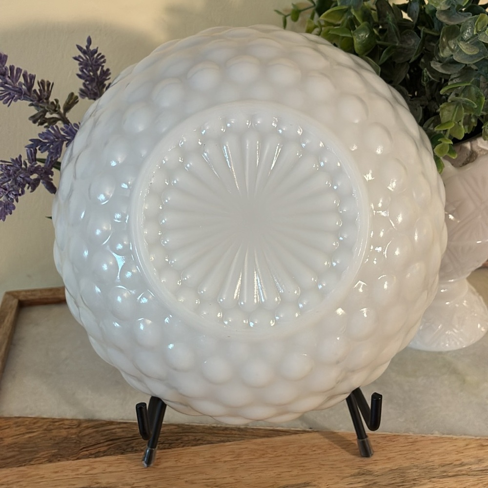 Elegant White Textured Bowl